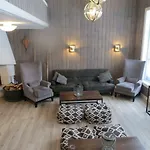 Skinnarbu Hotel Sneiselii