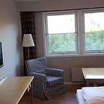 Skinnarbu 3*