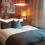 Skinnarbu 3* Sneiselii