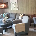 Skinnarbu Hotel Sneiselii