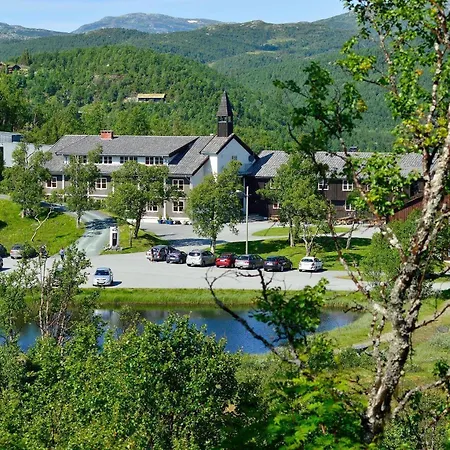 Otel Skinnarbu Sneiselii